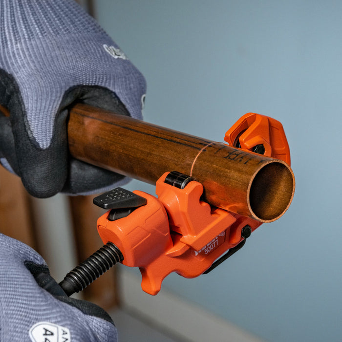 Klein Tools 1-Inch Quick-Adjust Screw-Feed Tubing Cutter