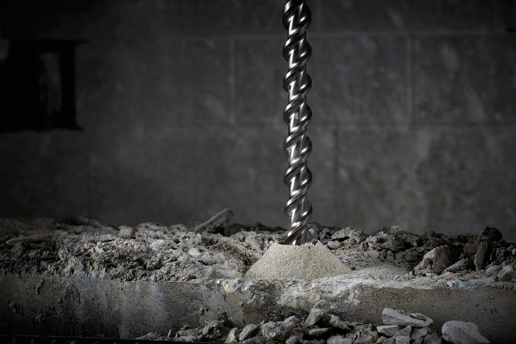 Milwaukee SDS-Max 4-Cutter 1-1/4 in. x 18 in. x 23 in.