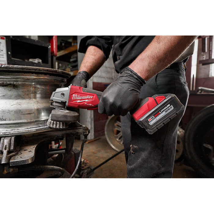 Milwaukee M18 FUEL™ 4-1/2" / 5" Variable Speed Braking Grinder, Paddle Switch No-Lock