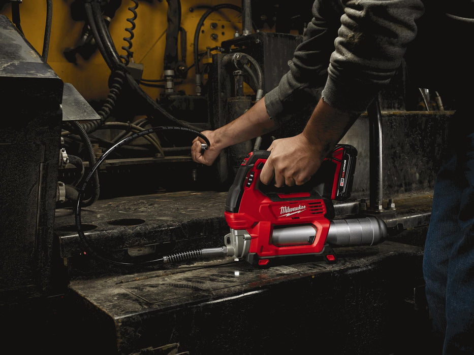 Milwaukee M18™ 2Speed Grease Gun (Tool Only), Model 2646-20* - Orka