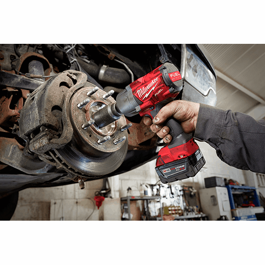 Milwaukee M18 FUEL™ 1/2 in. High Torque Impact Wrench with Friction Ring  Kit, Model 2767-22*