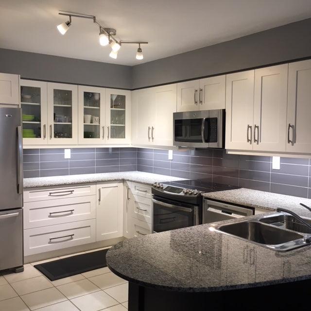 RAB Design Lighting Under Cabinet LED light, 20'' 3000k Warm White, Model UC120LED20WW - Orka